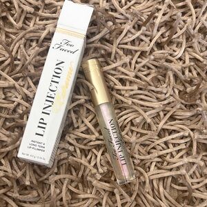 NEW Too Faced Lip Injection Extreme